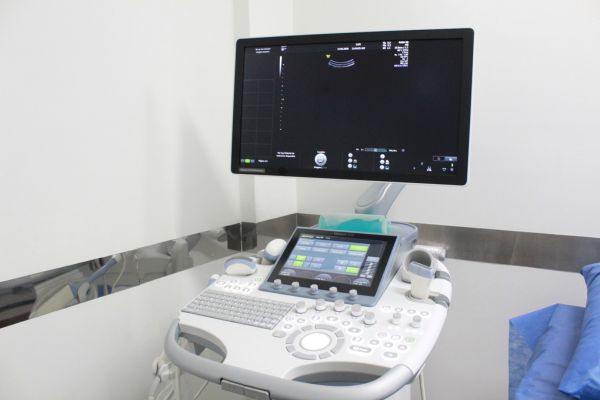 Application ultrasound machine prime medical devices